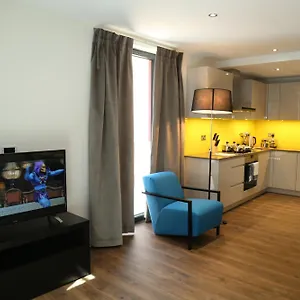  Apartment Twyne House