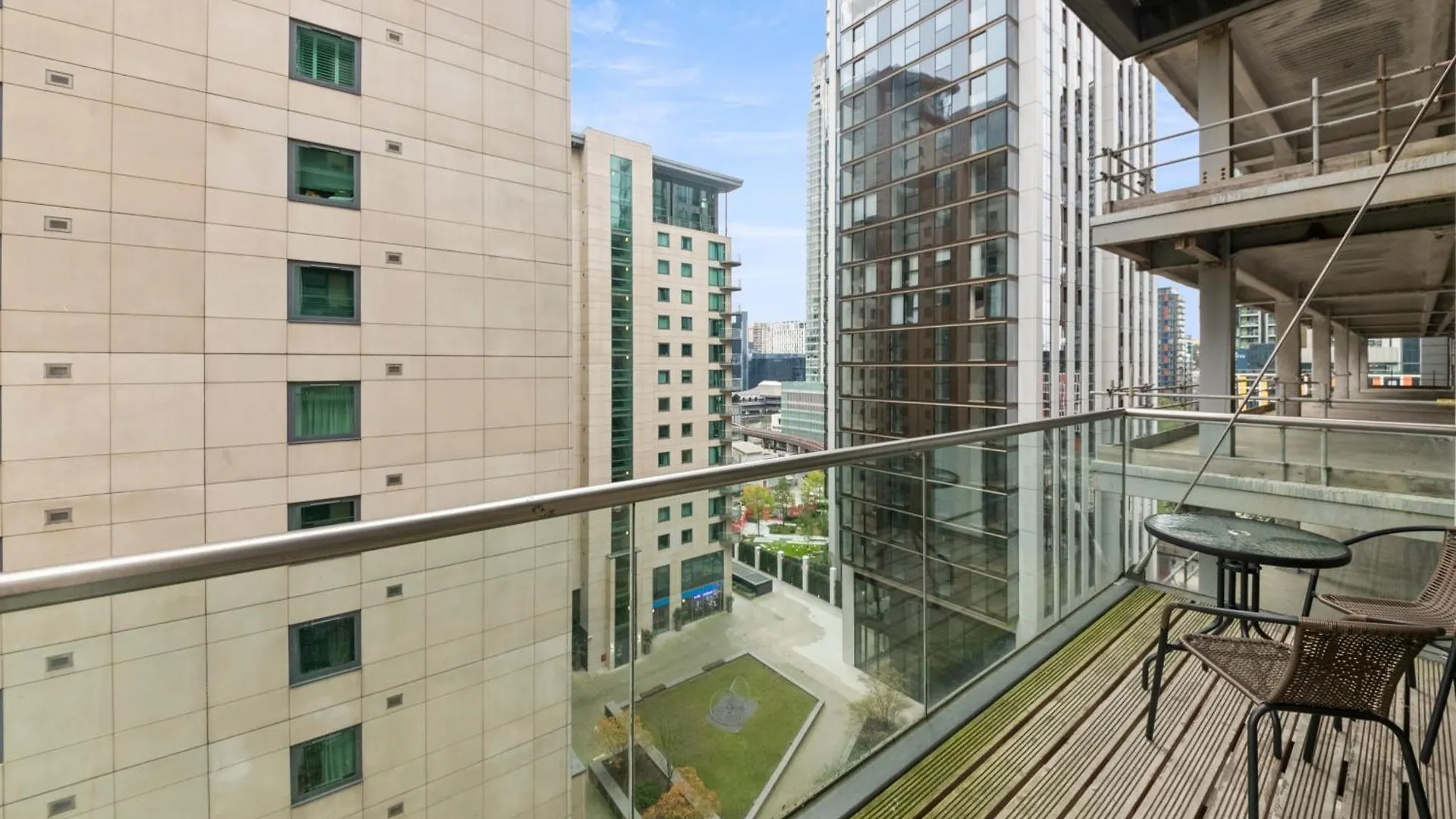 Apartment Londwell, Canary Wharf River Thames Balcony Penthouse London