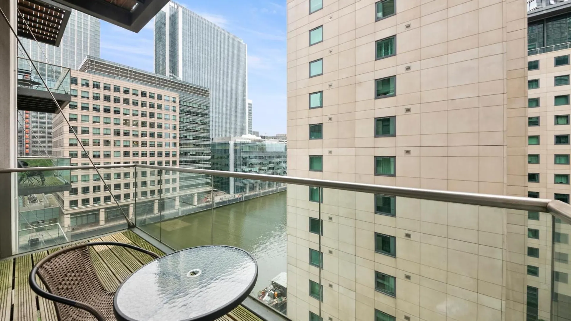Apartment Londwell, Canary Wharf River Thames Balcony Penthouse London